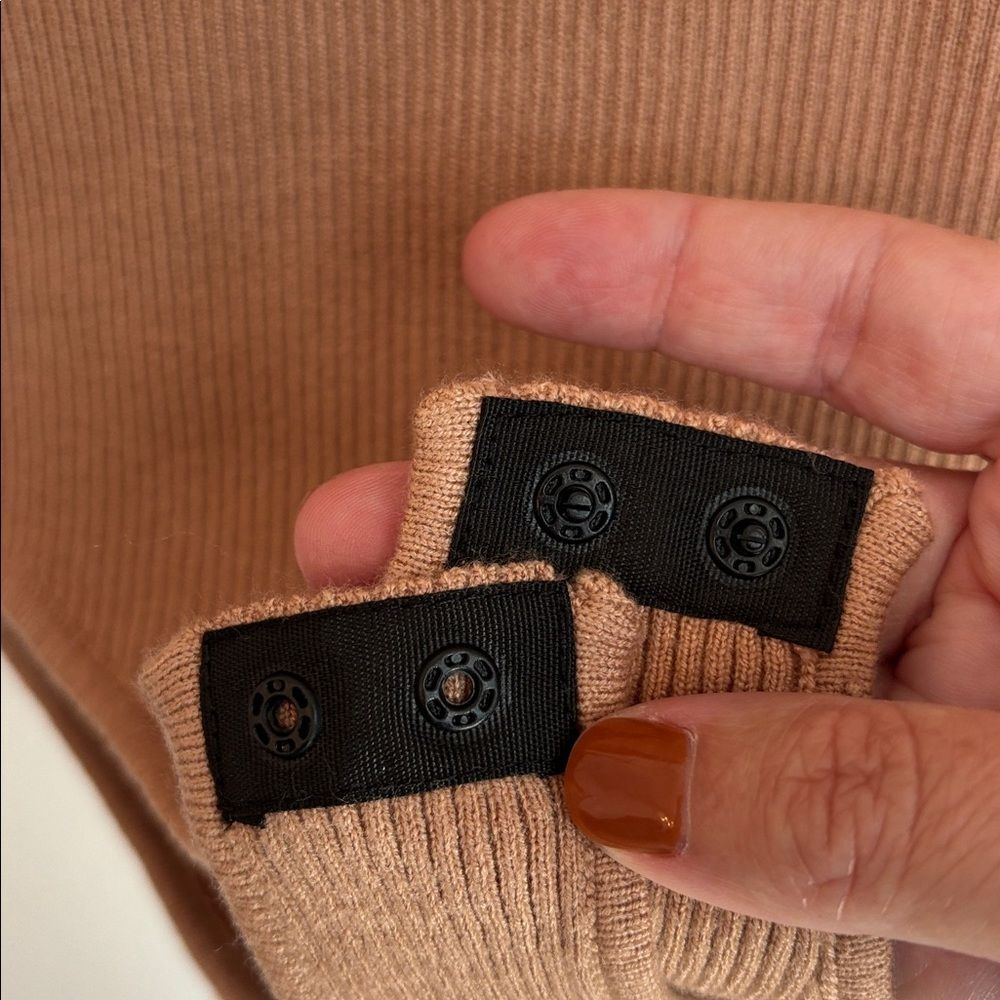 Lulu's ribbed knit cutout Camel Long Sleeve Bodysuit Women’s small NWT mock neck - Picture 11 of 16